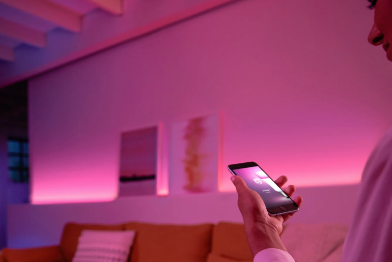 Приложение lighting. Умный дом. Philips Hue sml001. Умный дом арты.