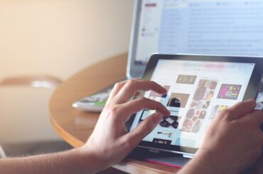 Monitoring Kids in the Digital Era the Right Way