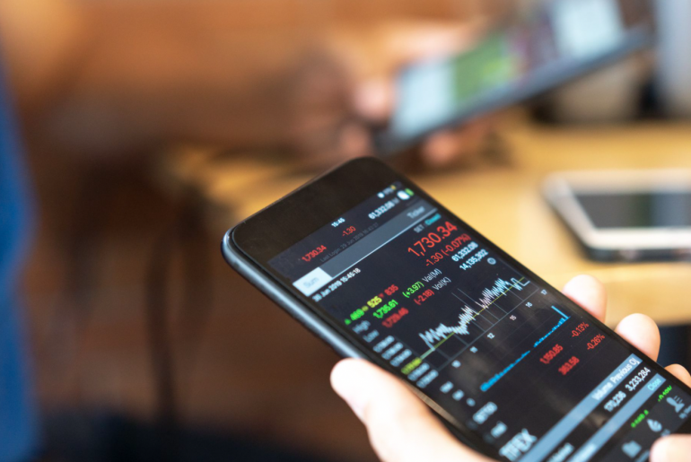 Top 4 Apps to Track my Phone for Free Online