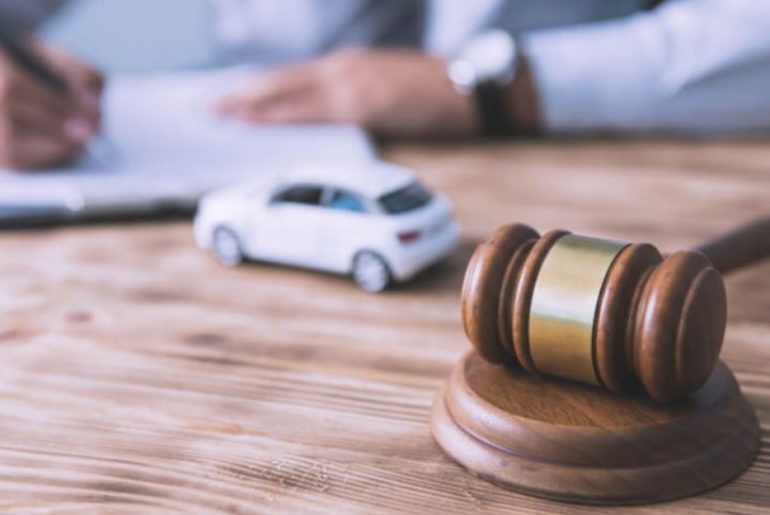 Los Angeles auto accident Is it worth hiring a lawyer?