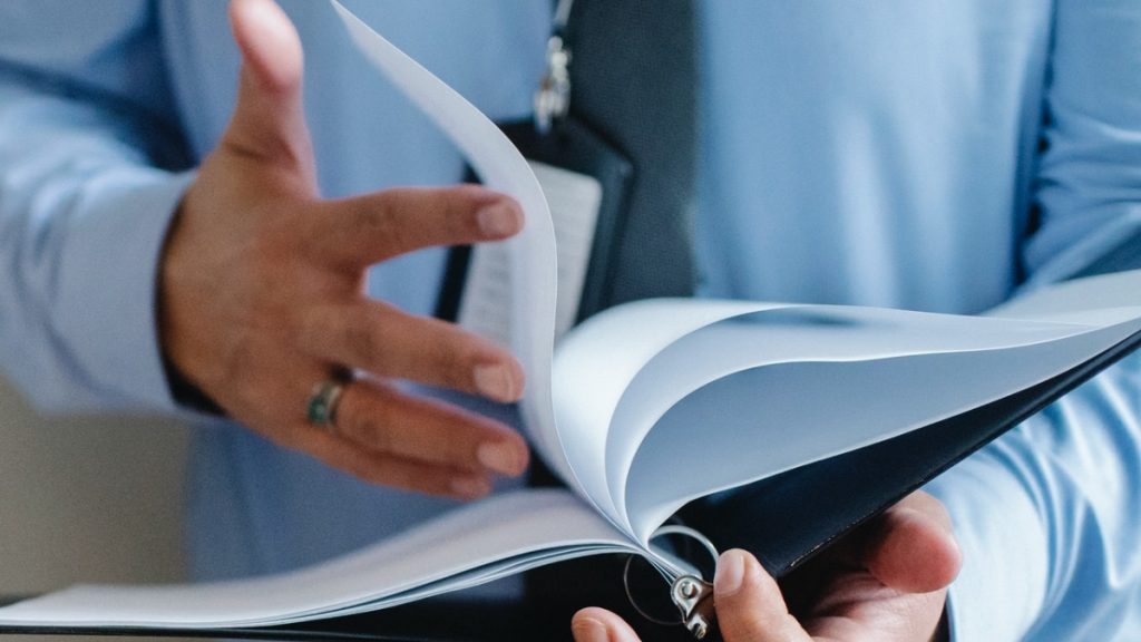 4 Benefits of Hiring a Business Lawyer When Starting a Company in Clearwater