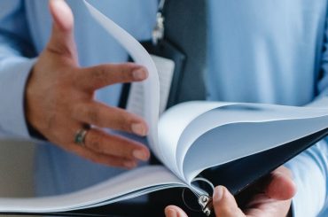 4 Benefits of Hiring a Business Lawyer When Starting a Company in Clearwater