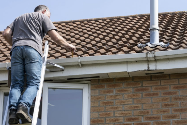 5 Reasons to Keep Your Roof Maintained All Year Round