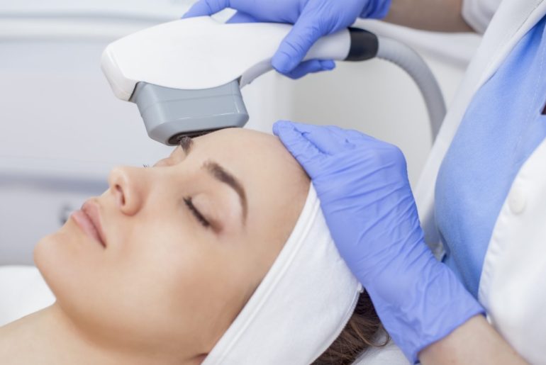 4 Non-Surgical Skin Tightening Benefits