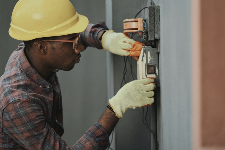 5 Effective Tips for Running and Growing Your Electrical Business 5 Effective Tips for Running and Growing Your Electrical Business