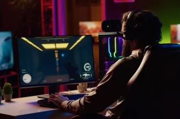 Image 1 of Everyday Scenarios Where Online Gaming Plays A Role