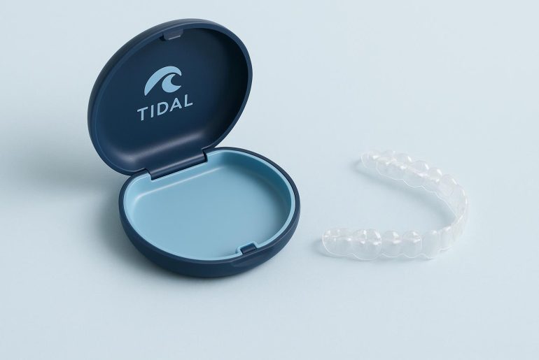 Clear dental aligners showcasing Tidal Aligners as a comfortable orthodontic treatment option